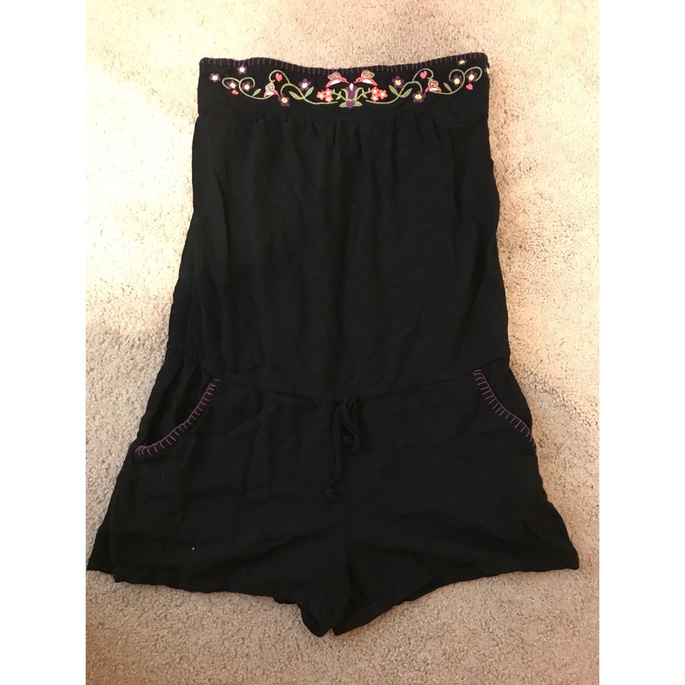 Cute Strapless Romper